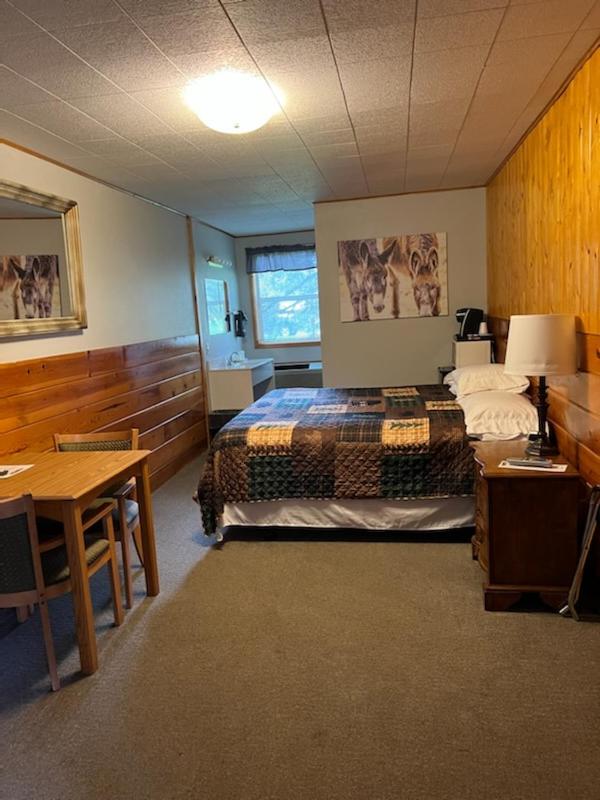 Popular attractions Area Nearby Property